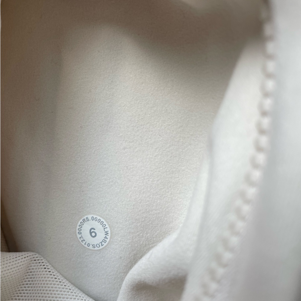 Lululemon Women’s Define Jacket in Bone Ivory Sz 6 EUC - Picture 9 of 9